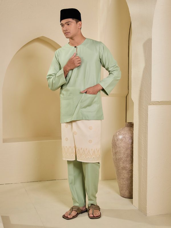 Baju Melayu Teluk Belanga Indera in Sage Green
