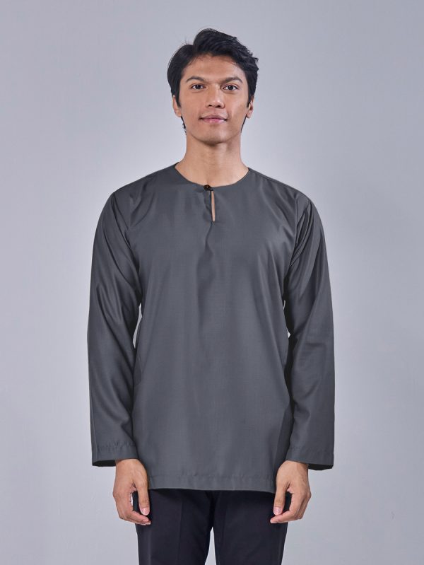 Kurta Tuah in Dark Grey